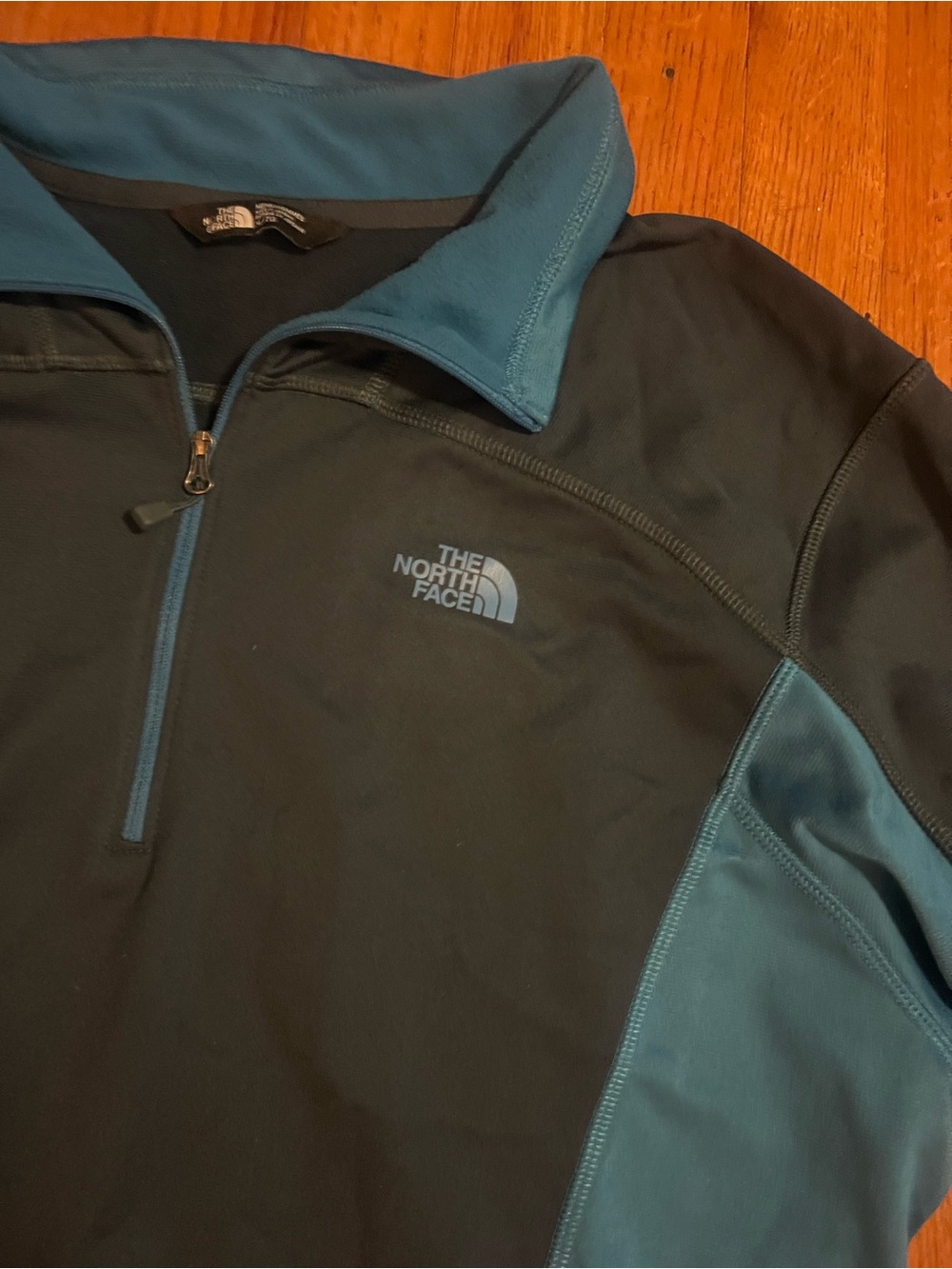 The North Face Navy and Teal Half-Zip Lightweight Pullover
